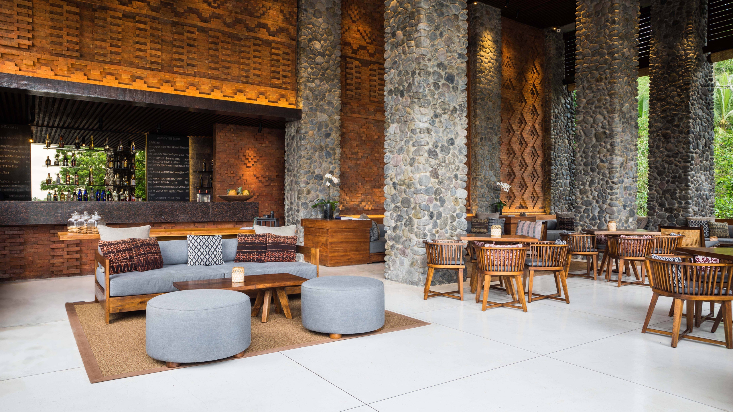 alila-ubud-lobby