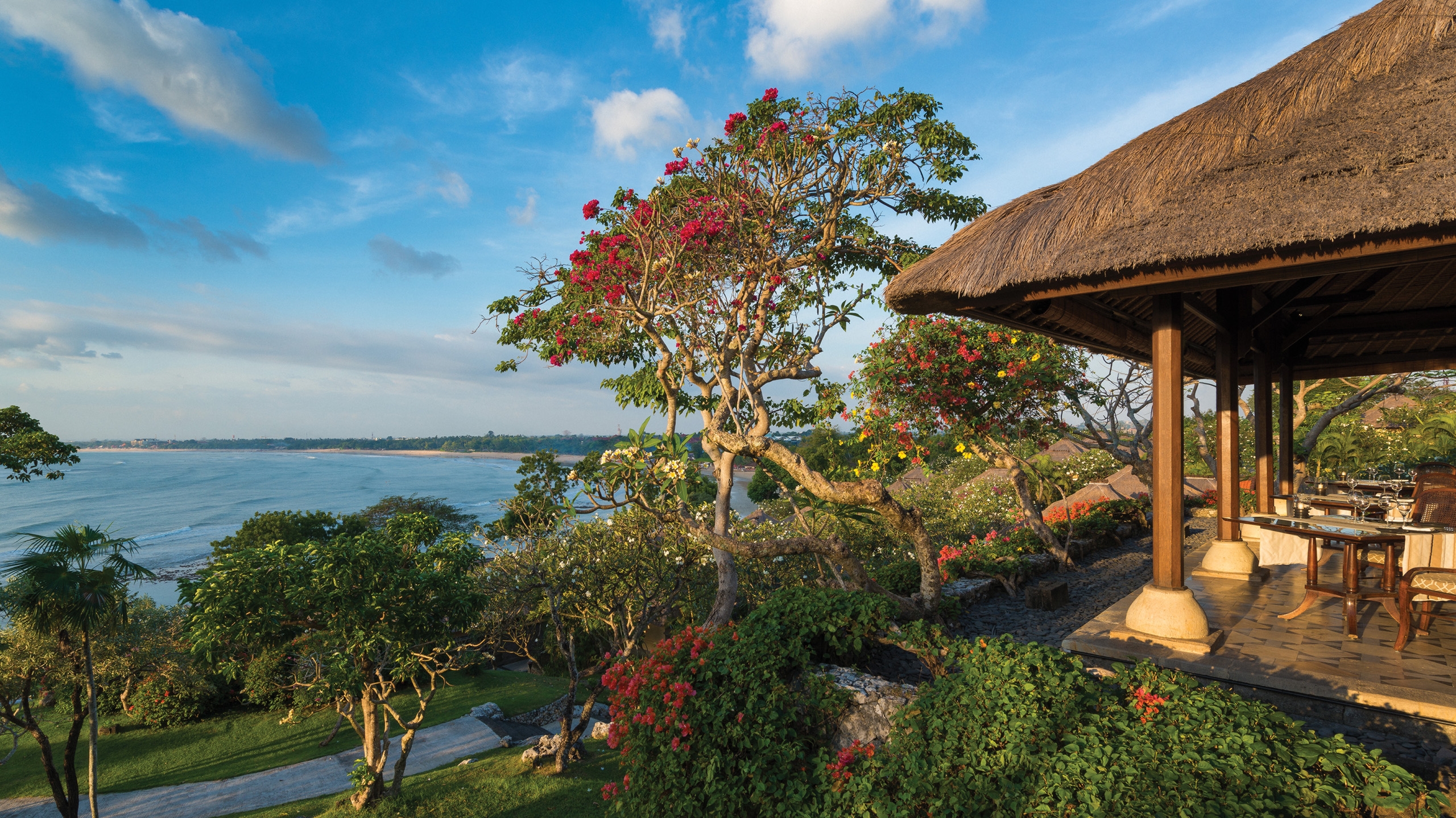 four-seasons-jimbaran-exterior