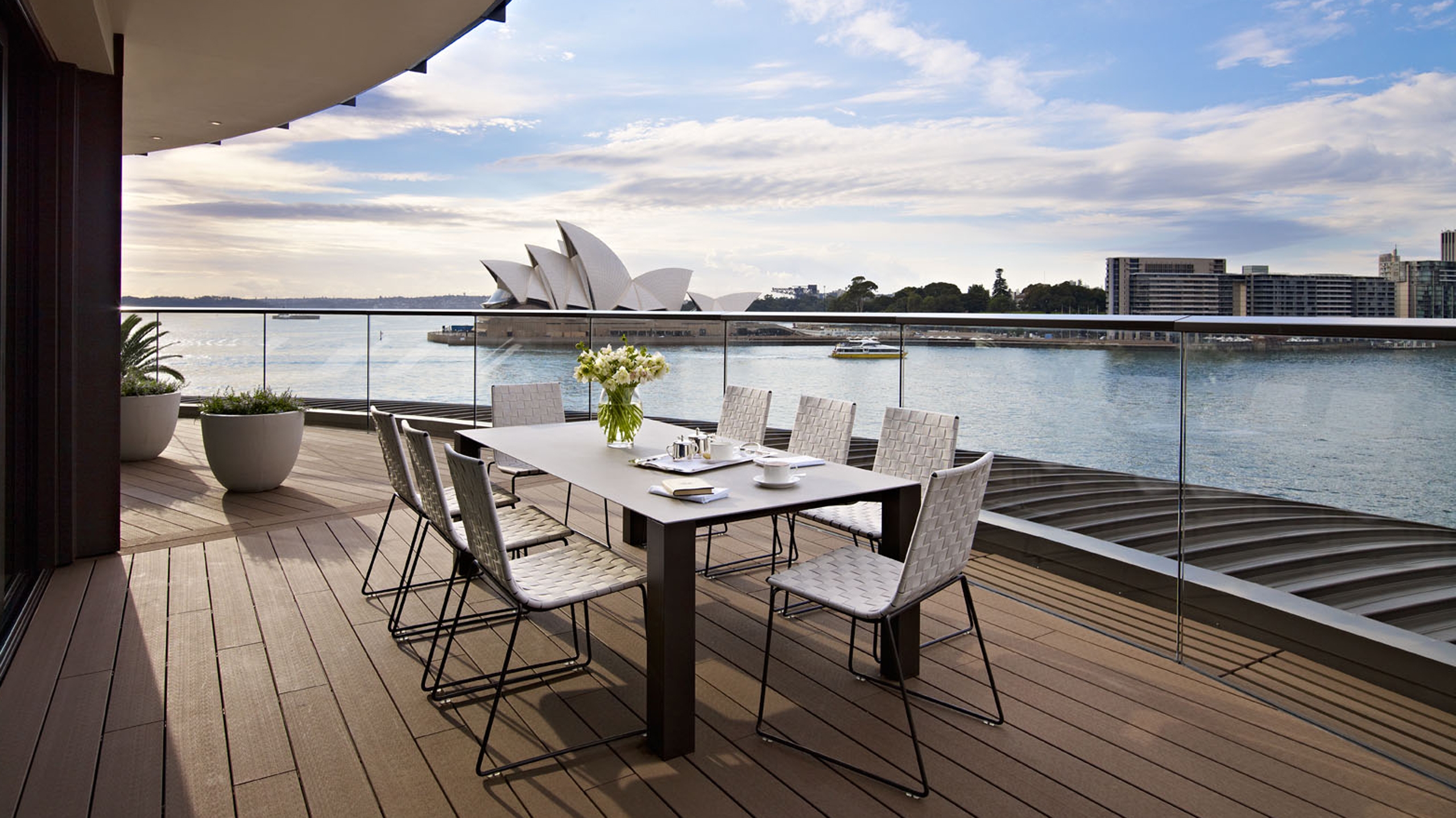 park-hyatt-sydney-suite-terrace