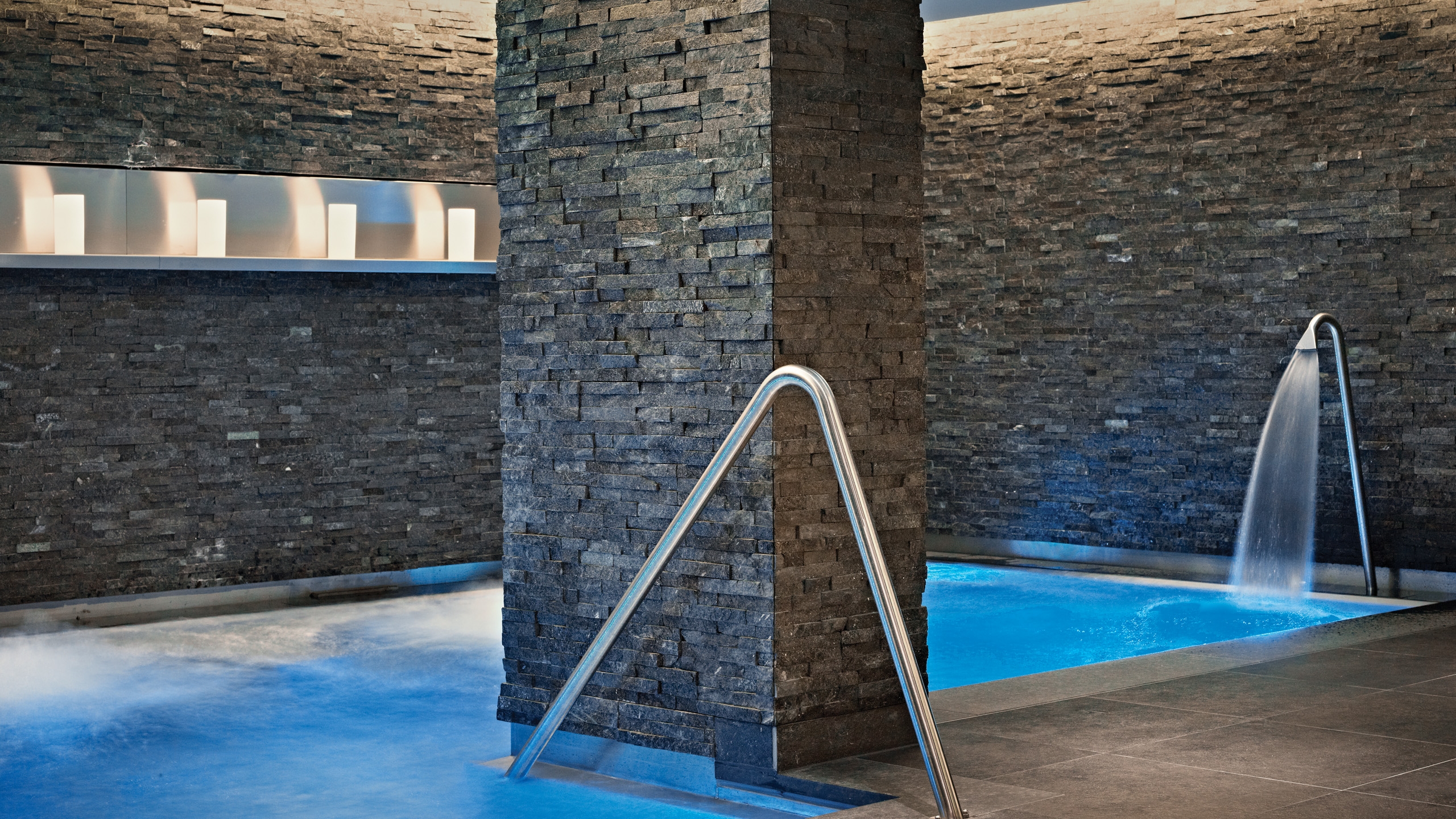 schweizerhof-hotel-pool