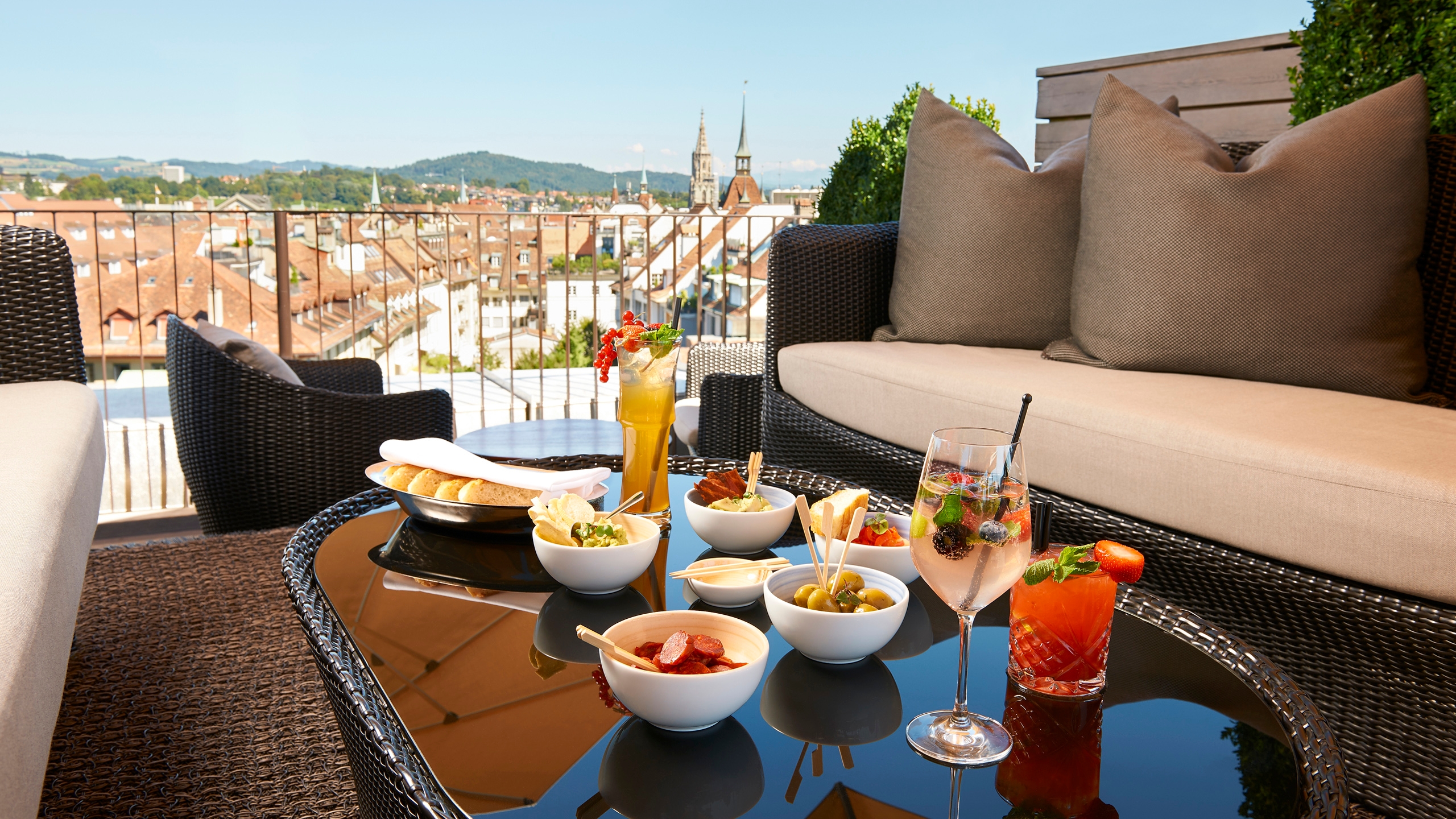 schweizerhof-hotel-roof-terrace