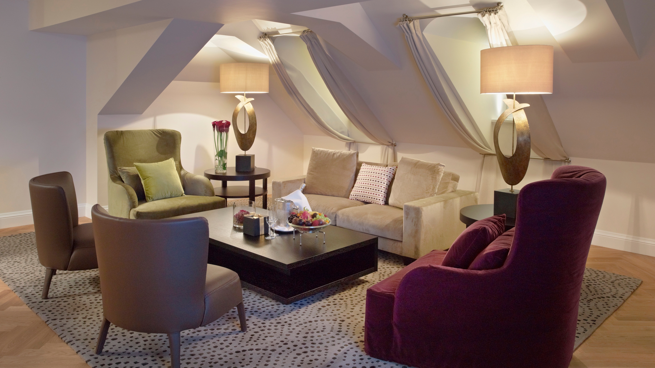 schweizerhof-hotel-royal-suite