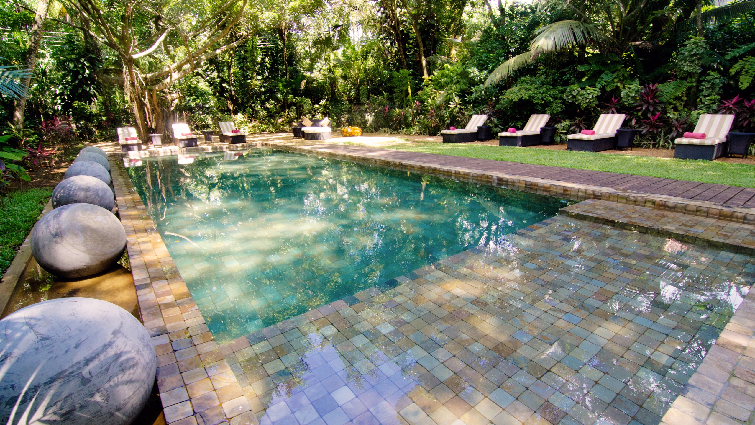 wallawwa-swimming-pool