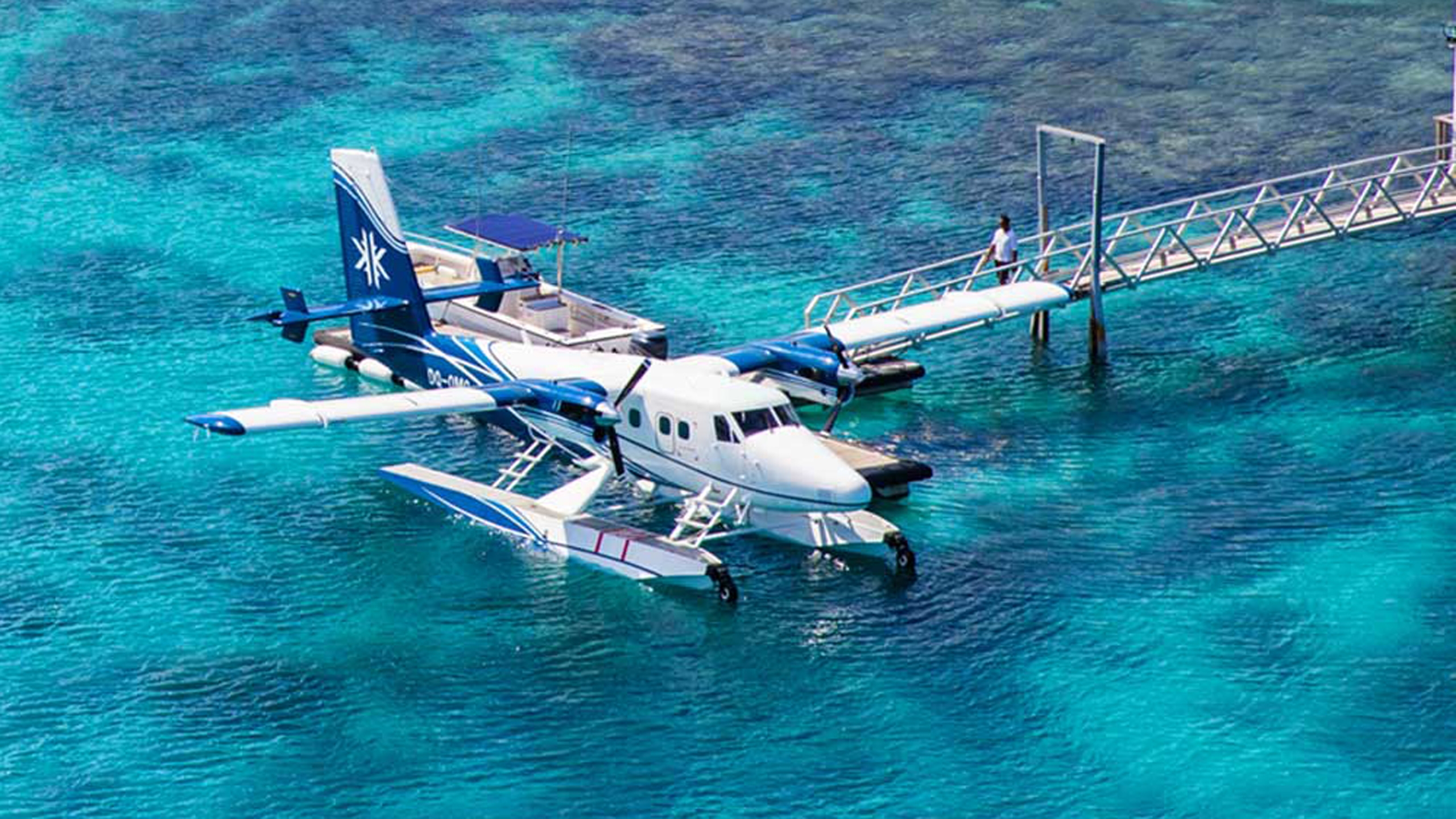 kokomo-private-island-sea-plane