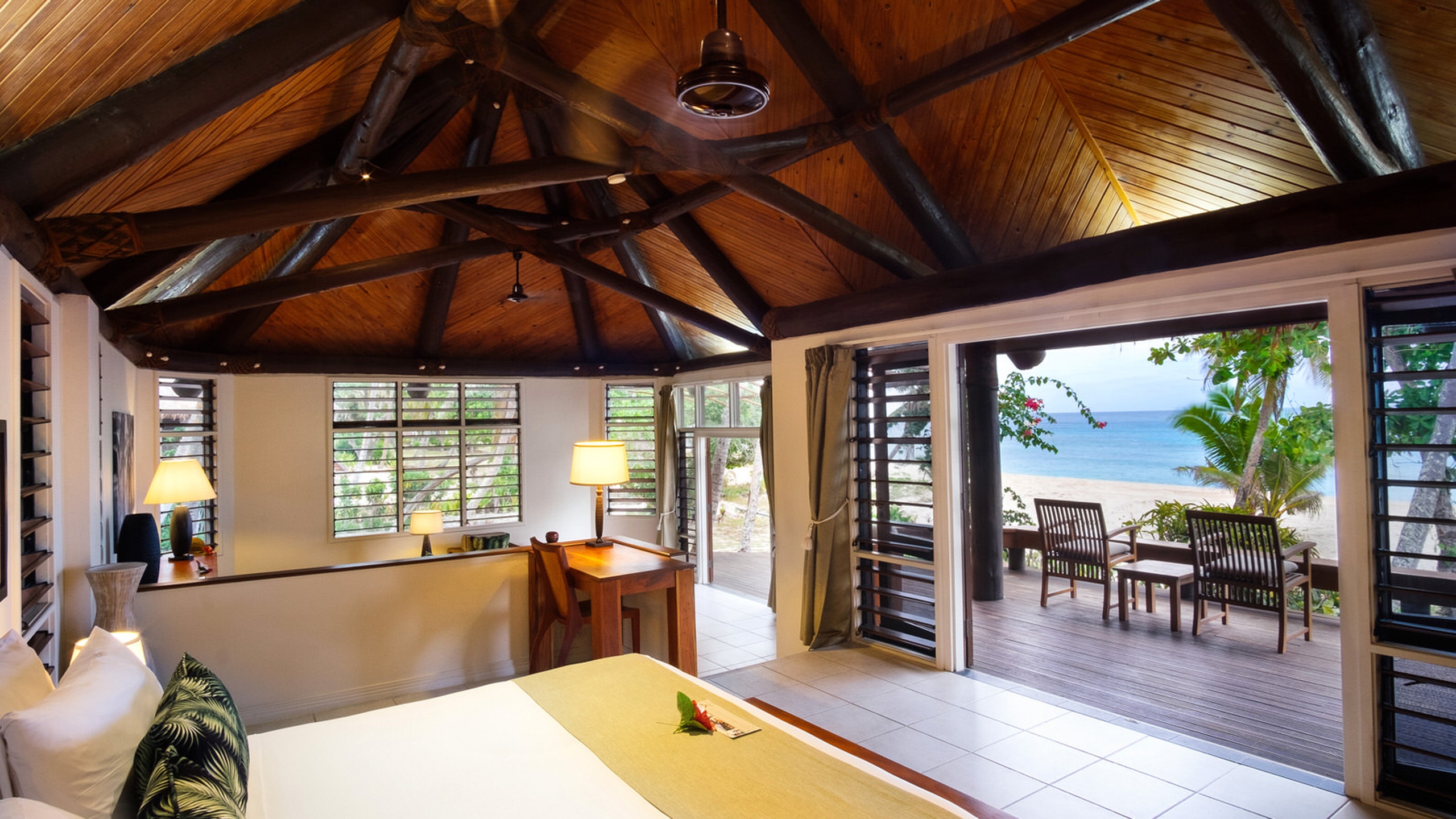 yasawa-island-bedroom
