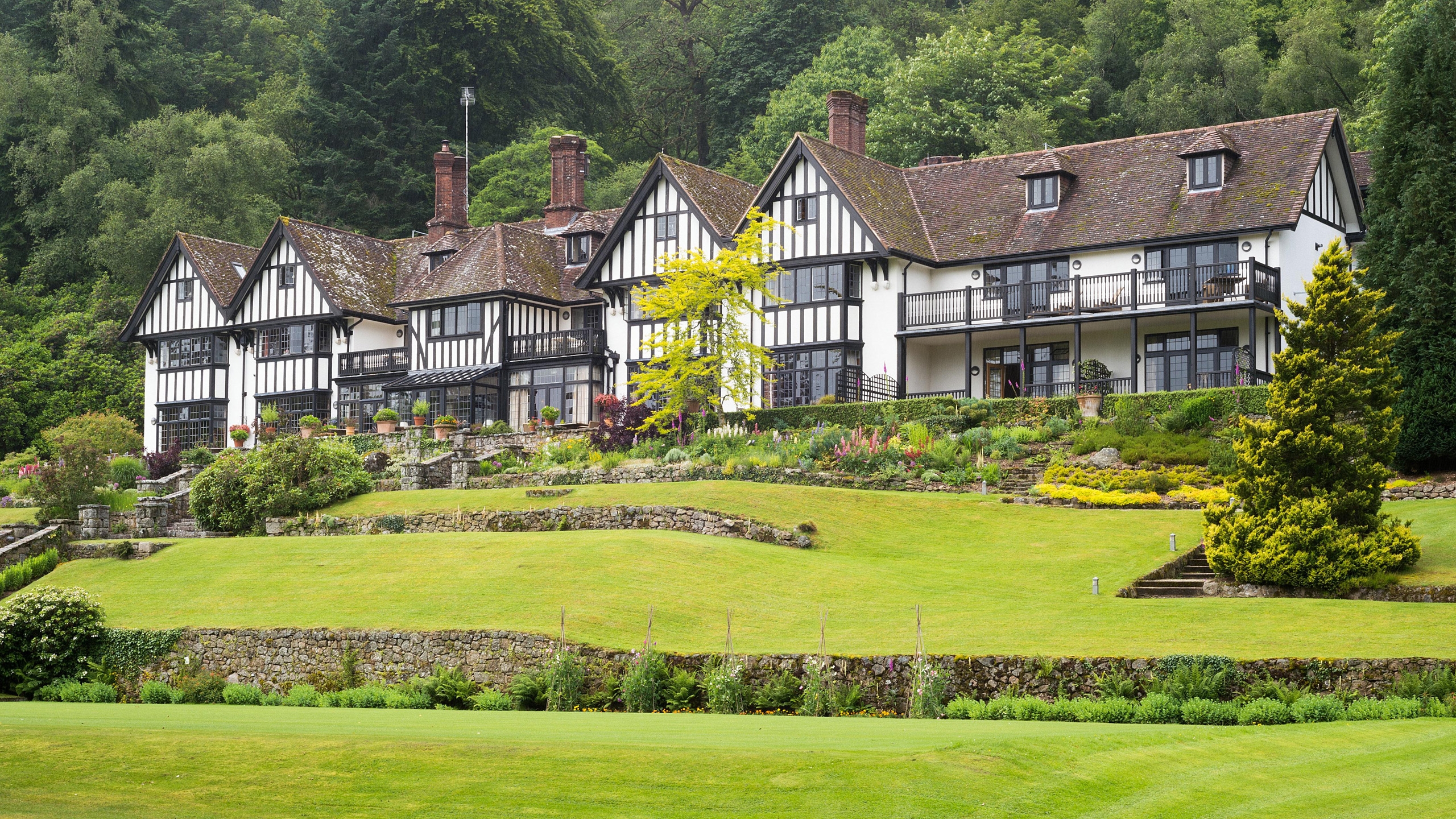 gidleigh-park-exterior