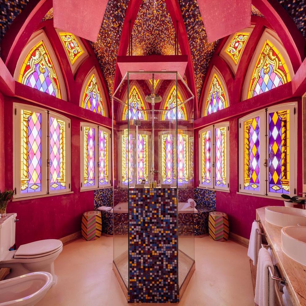 Turret bathroom with stained glass windows at Hotel Bela Vista