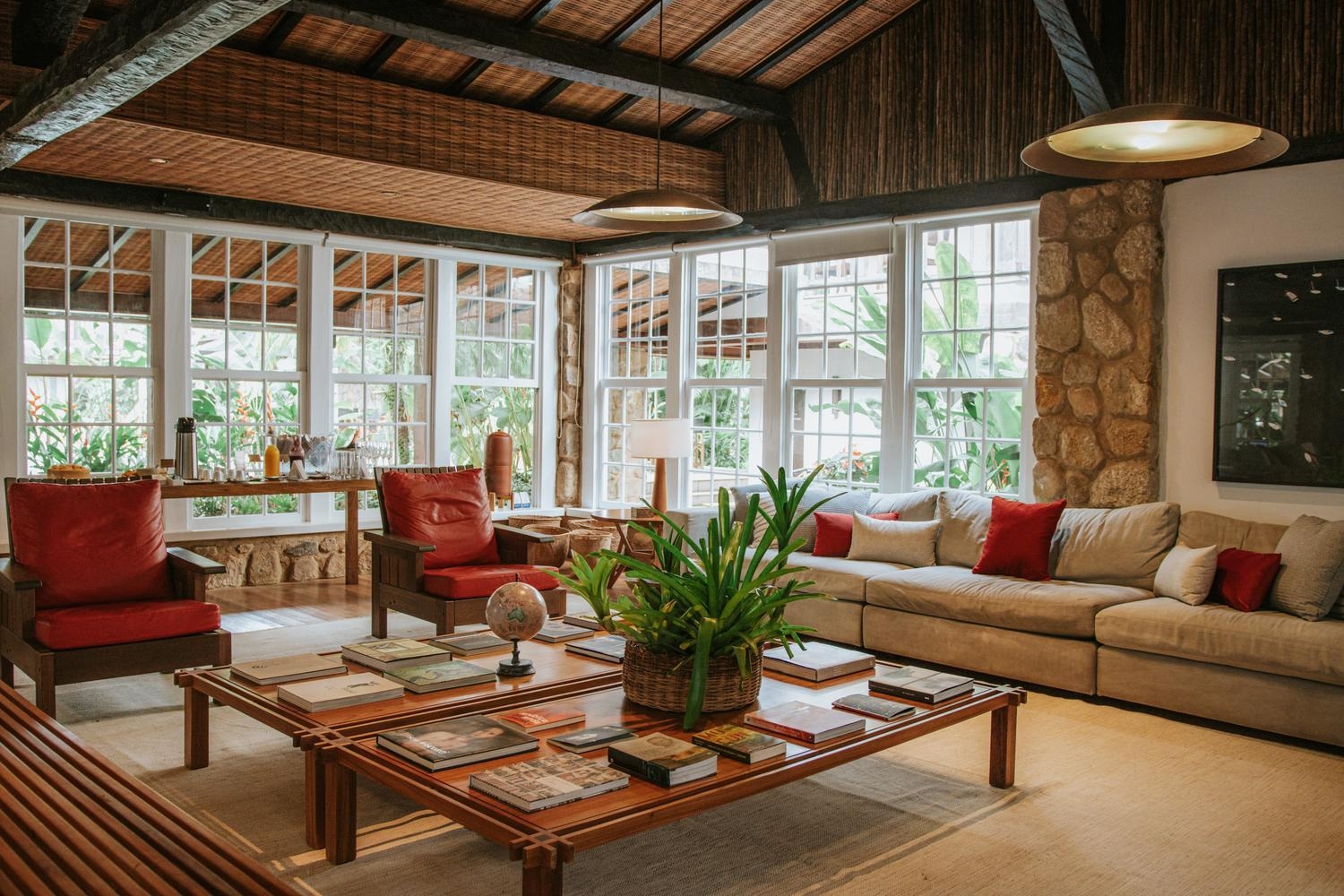 Lounge area at Pousada Literária