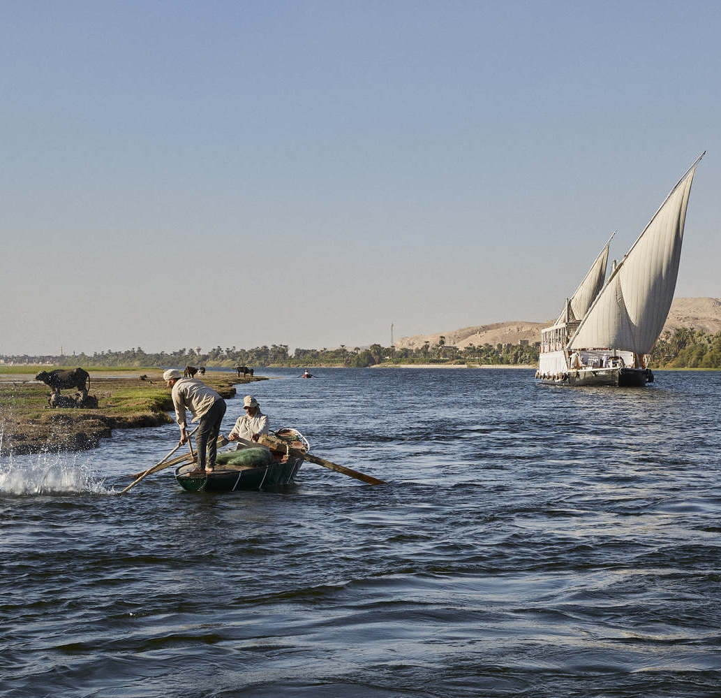 The exterior of the Lotus dahabiya from Lazuli.