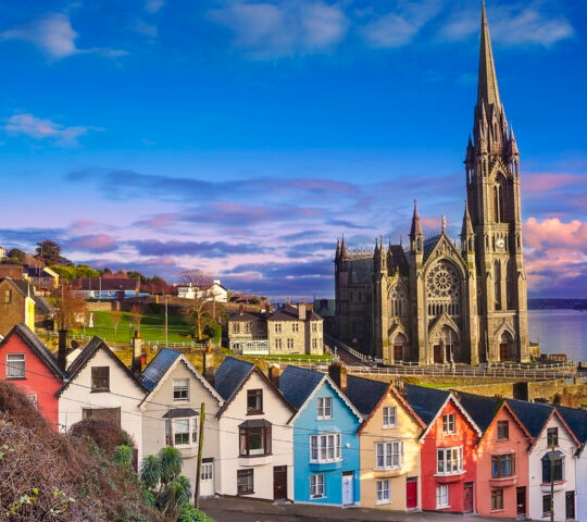 colourful-houses-cobh-cork-ireland
