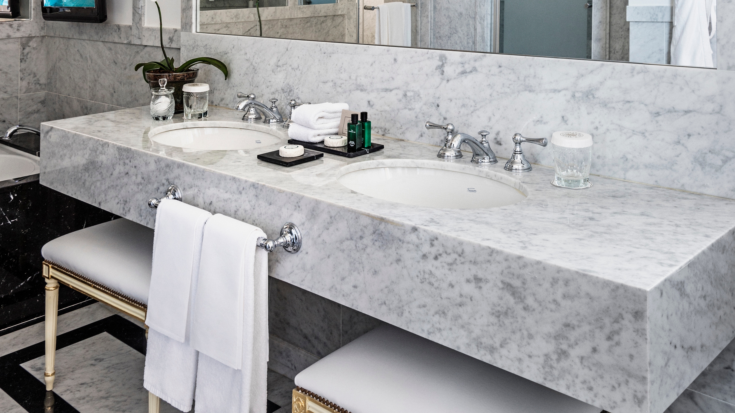 alvear-palace-hotel-bathroom