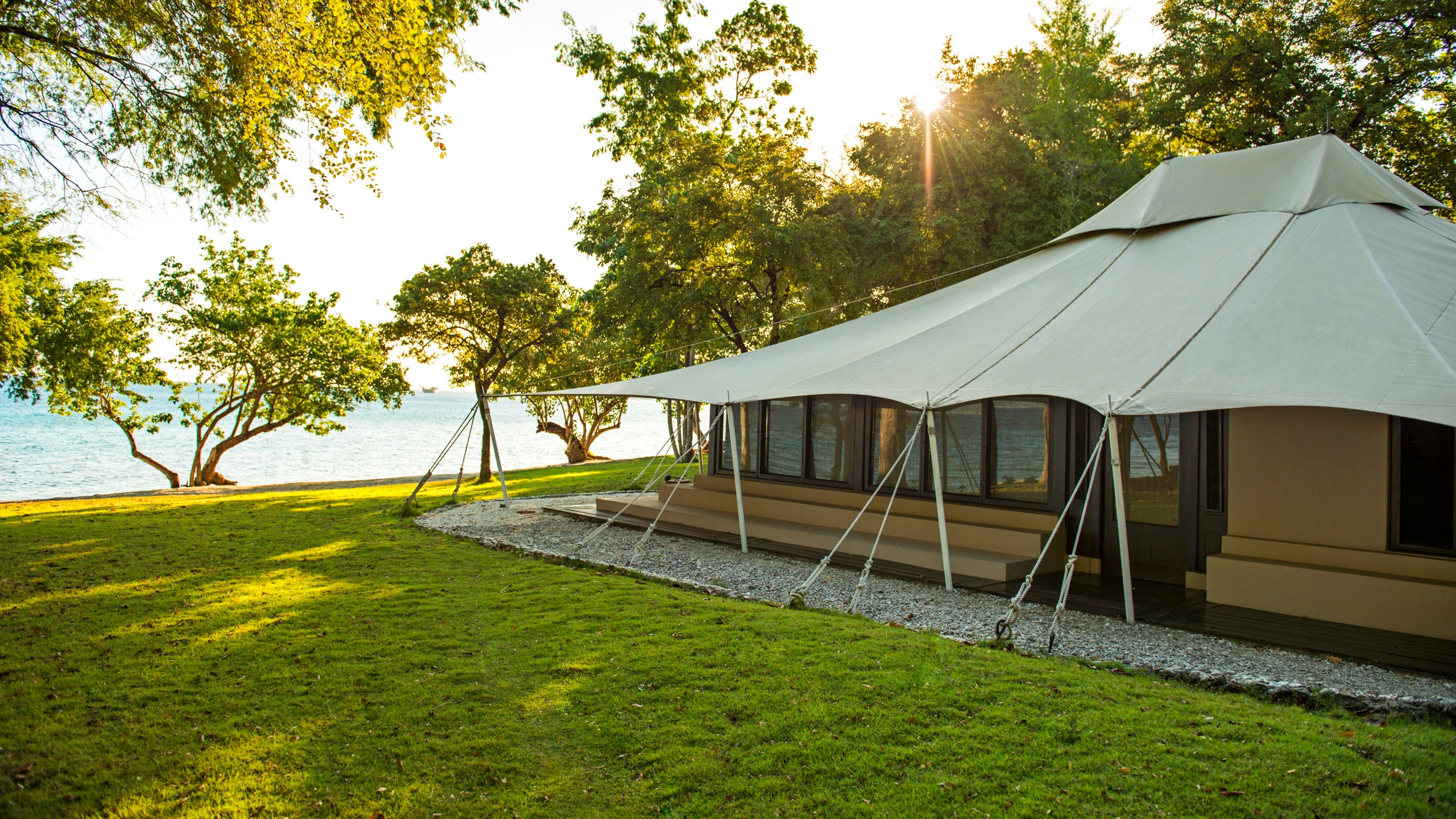 amanwana-tent-exterior