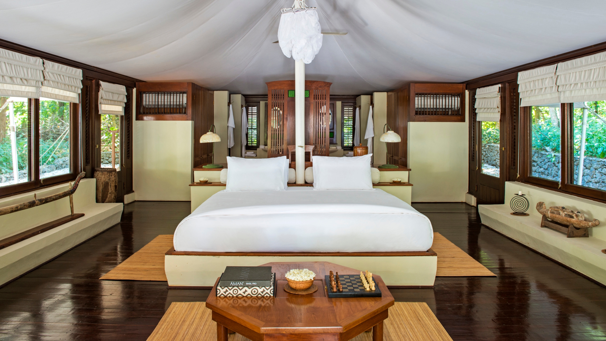 amanwana-tent-interior