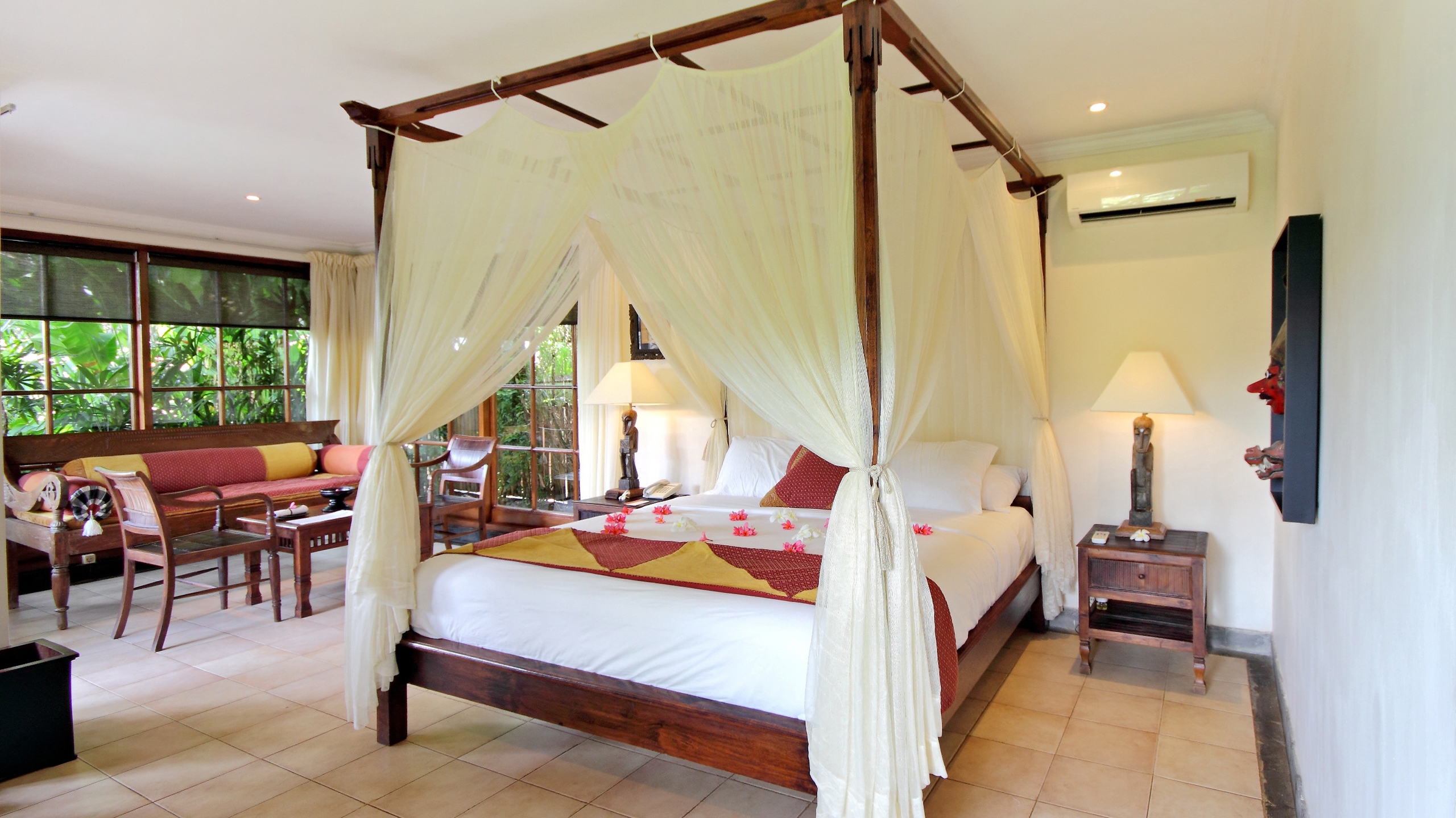 damai-lovina-bedroom