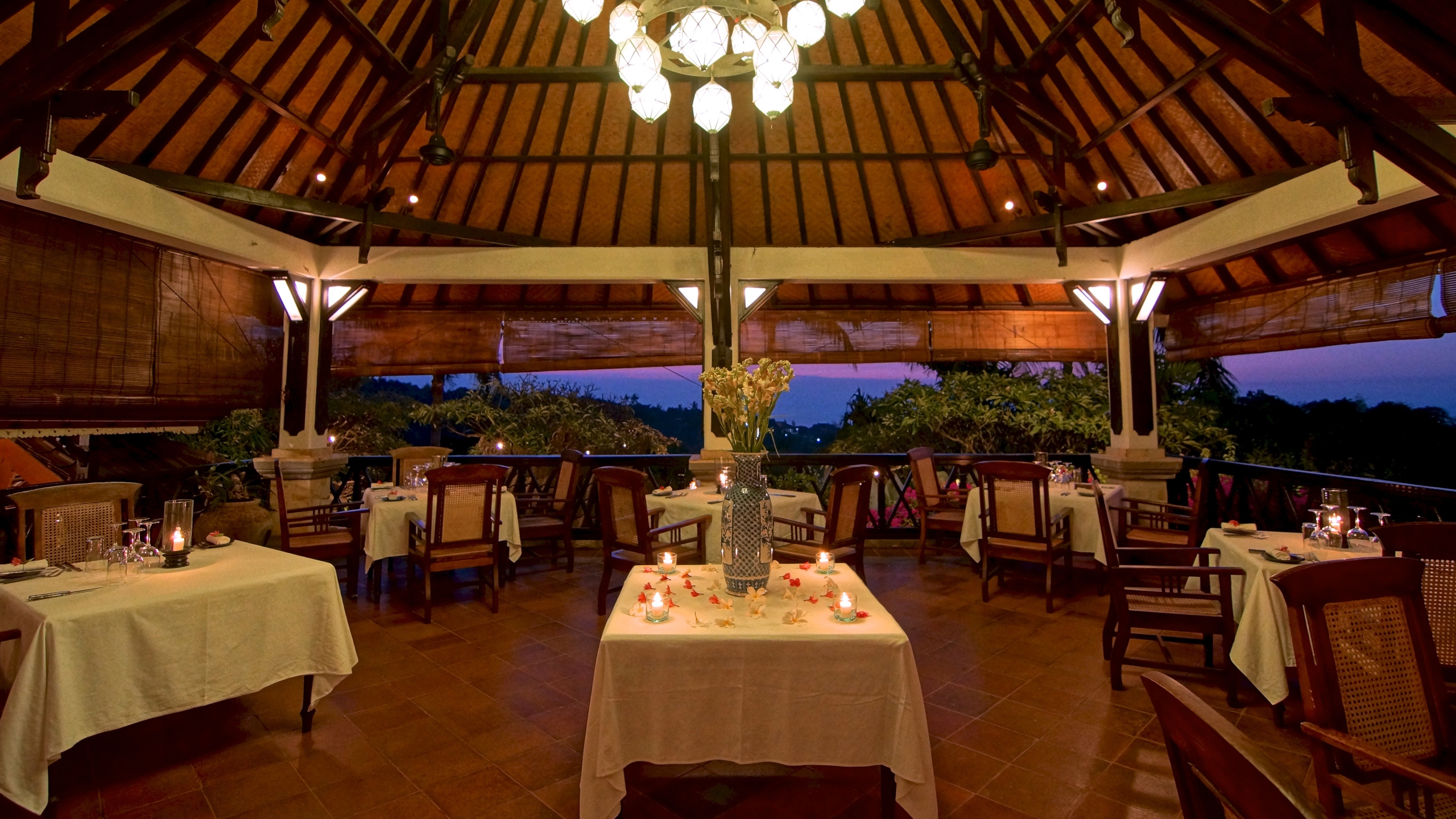 damai-lovina-restaurant