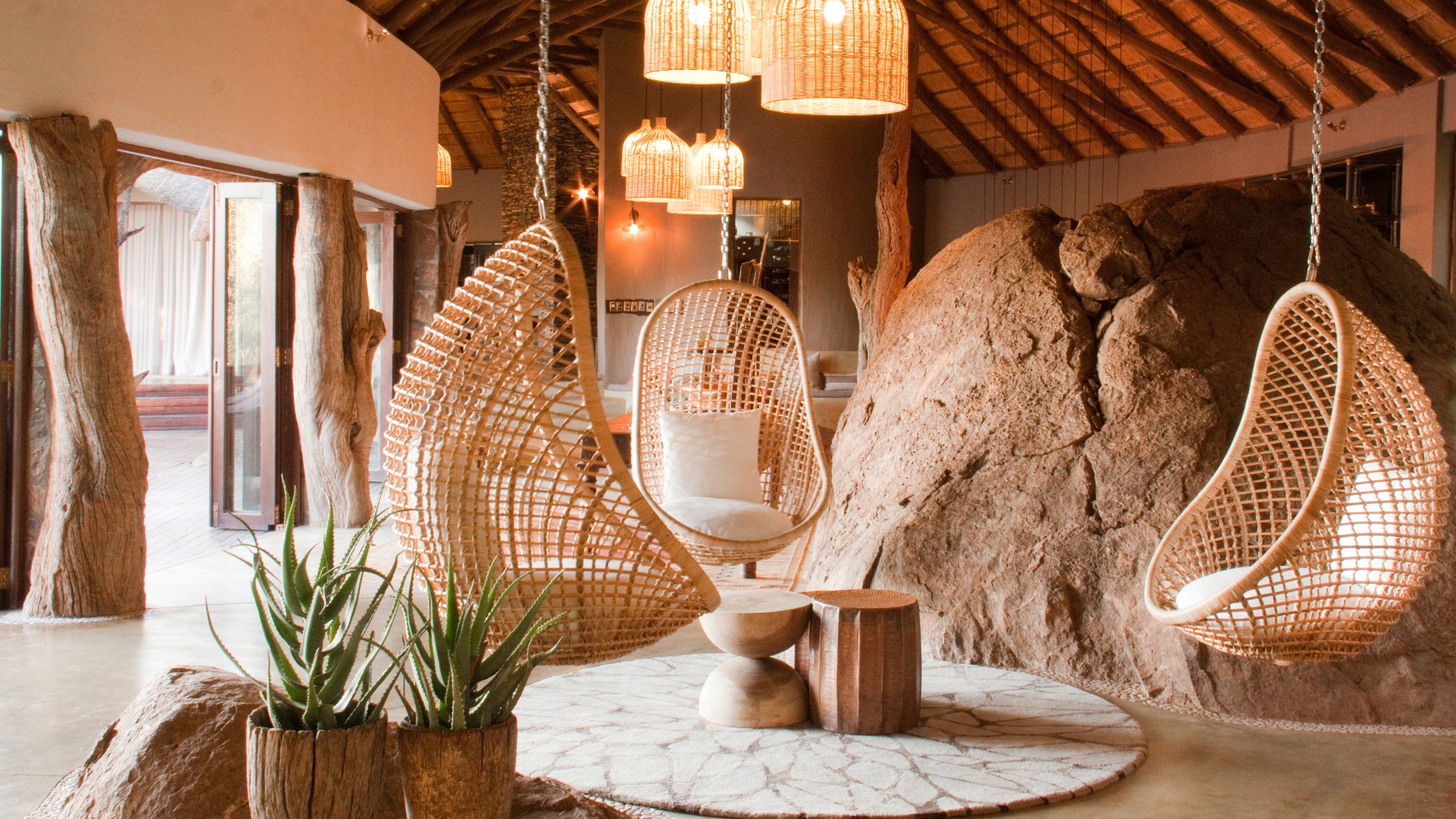 madikwe-hills-lounge-chairs