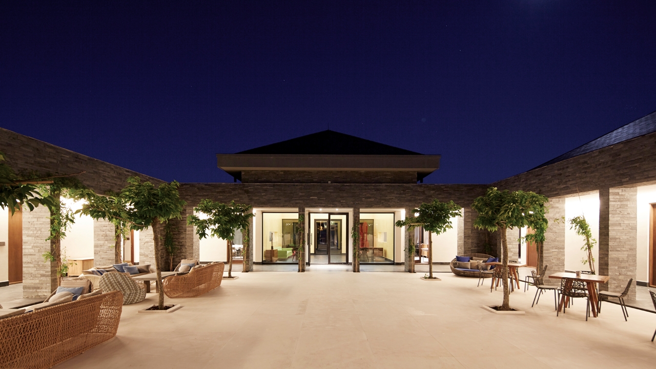 Bahia Vik Courtyard at night