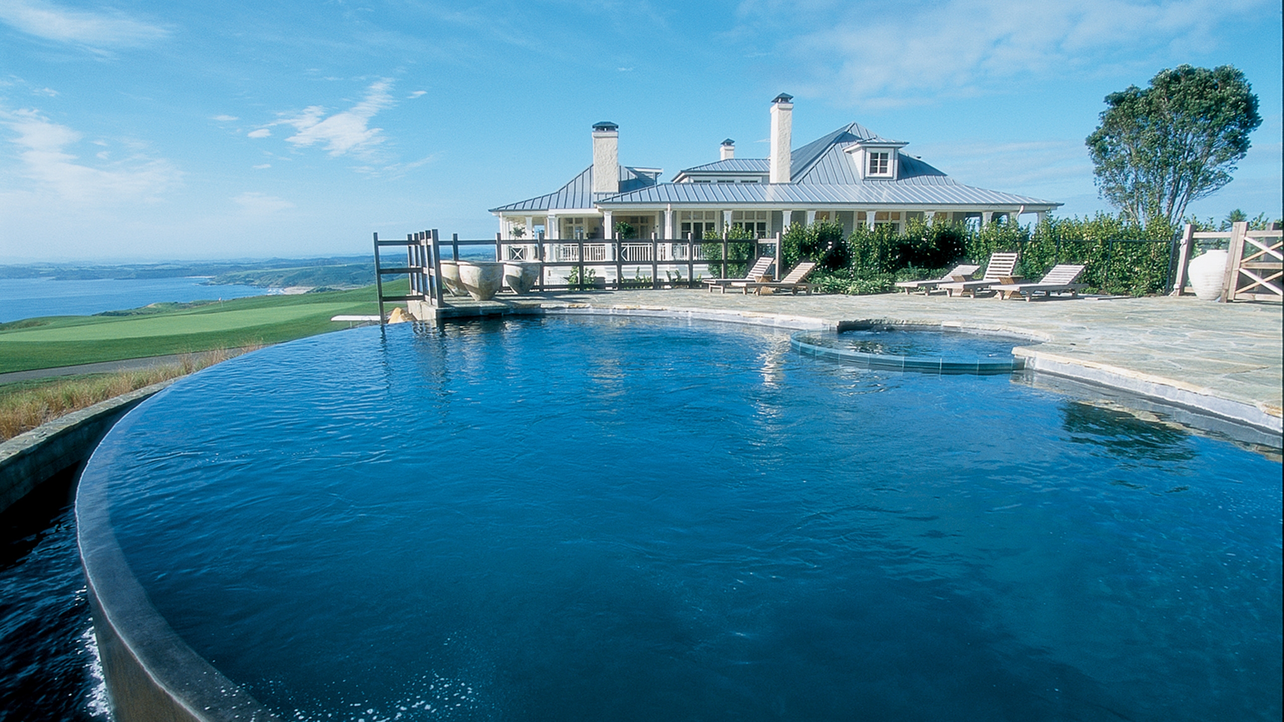 lodge-at-kuari-cliffs-family-pool