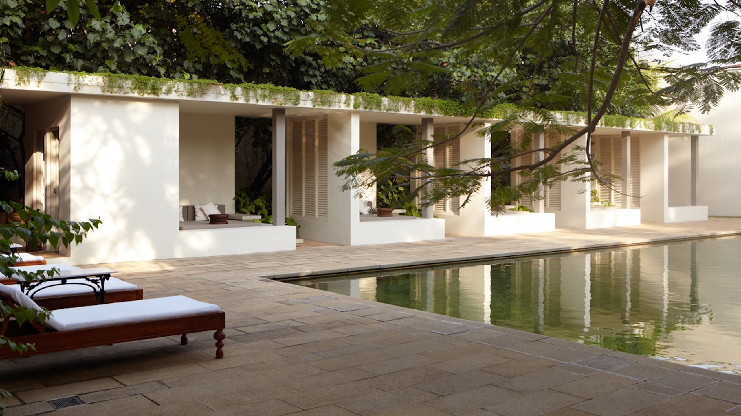 amangalla-swimming-pool