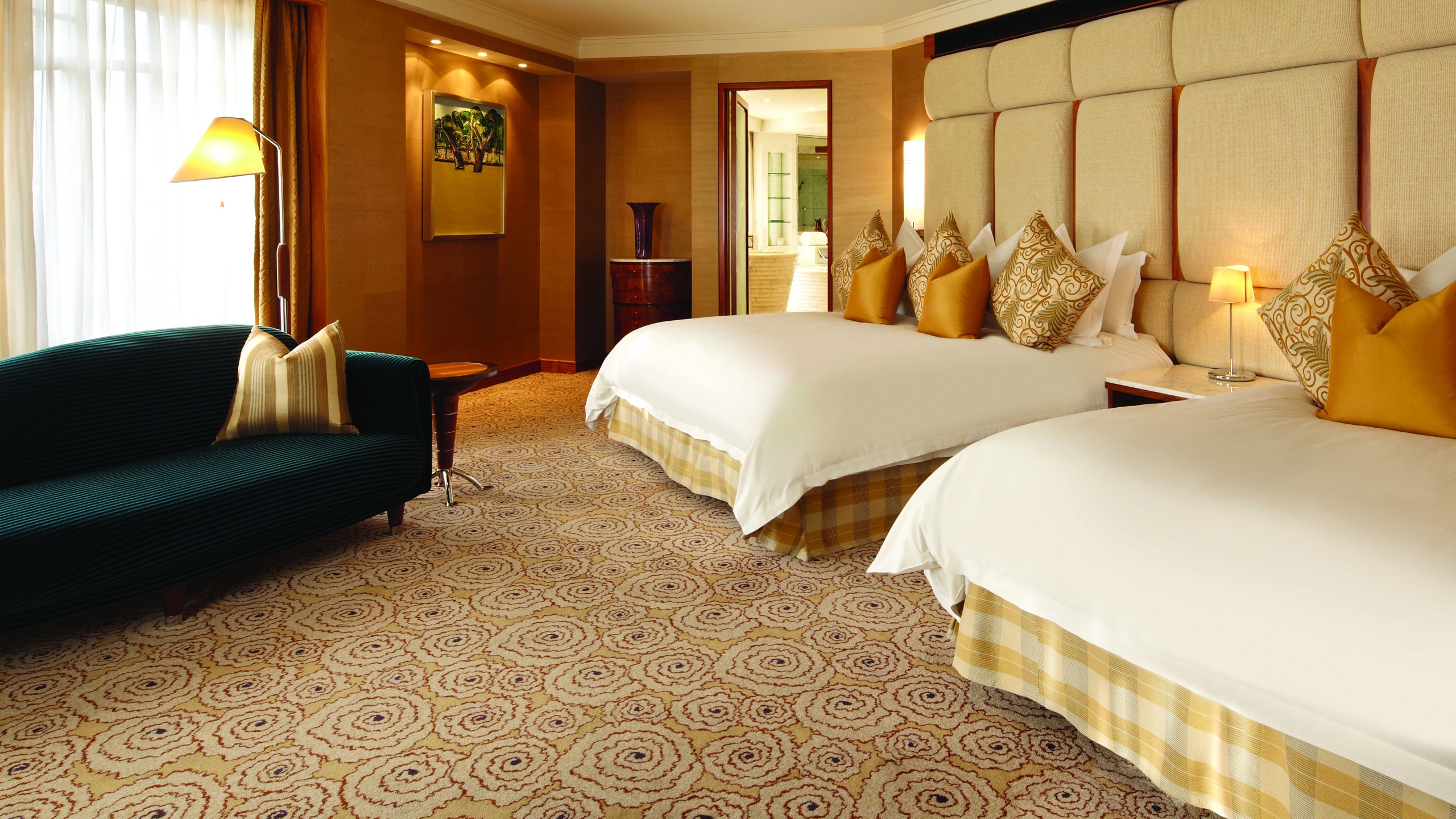 park-hyatt-melbourne-bedroom-2