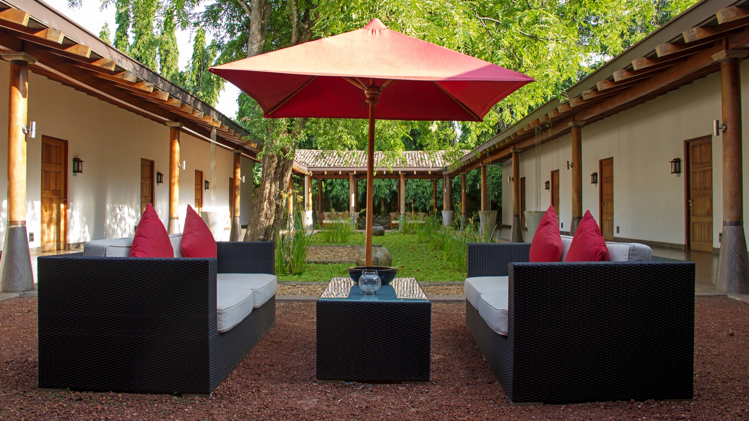 wallawwa-outdoor-seating