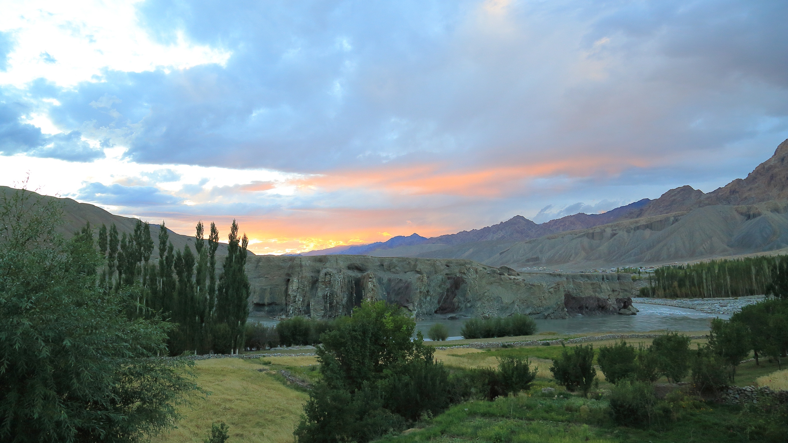 sunset-from-indus-house-ladakh
