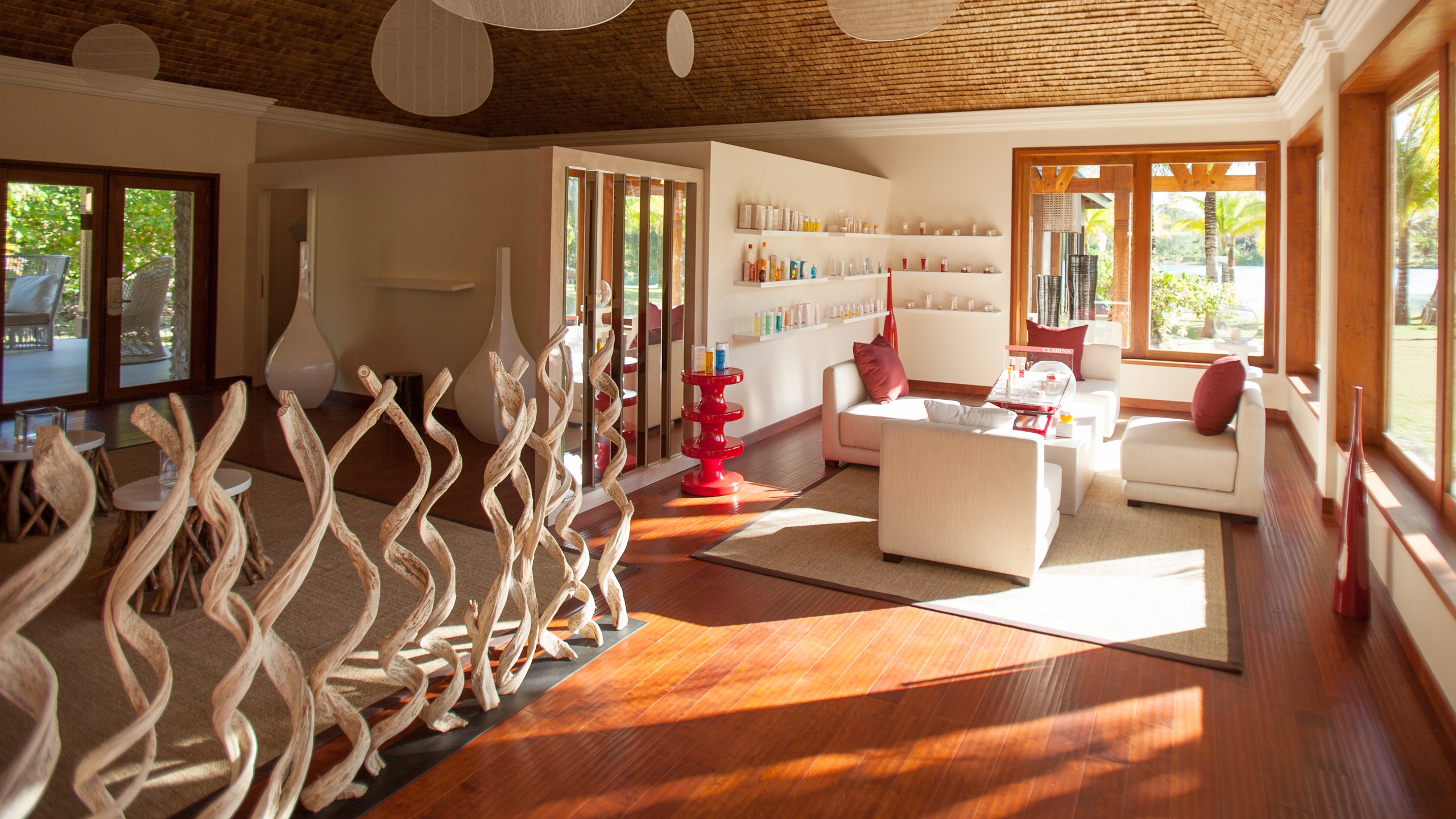 st-regis-bora-bora-villa-interior