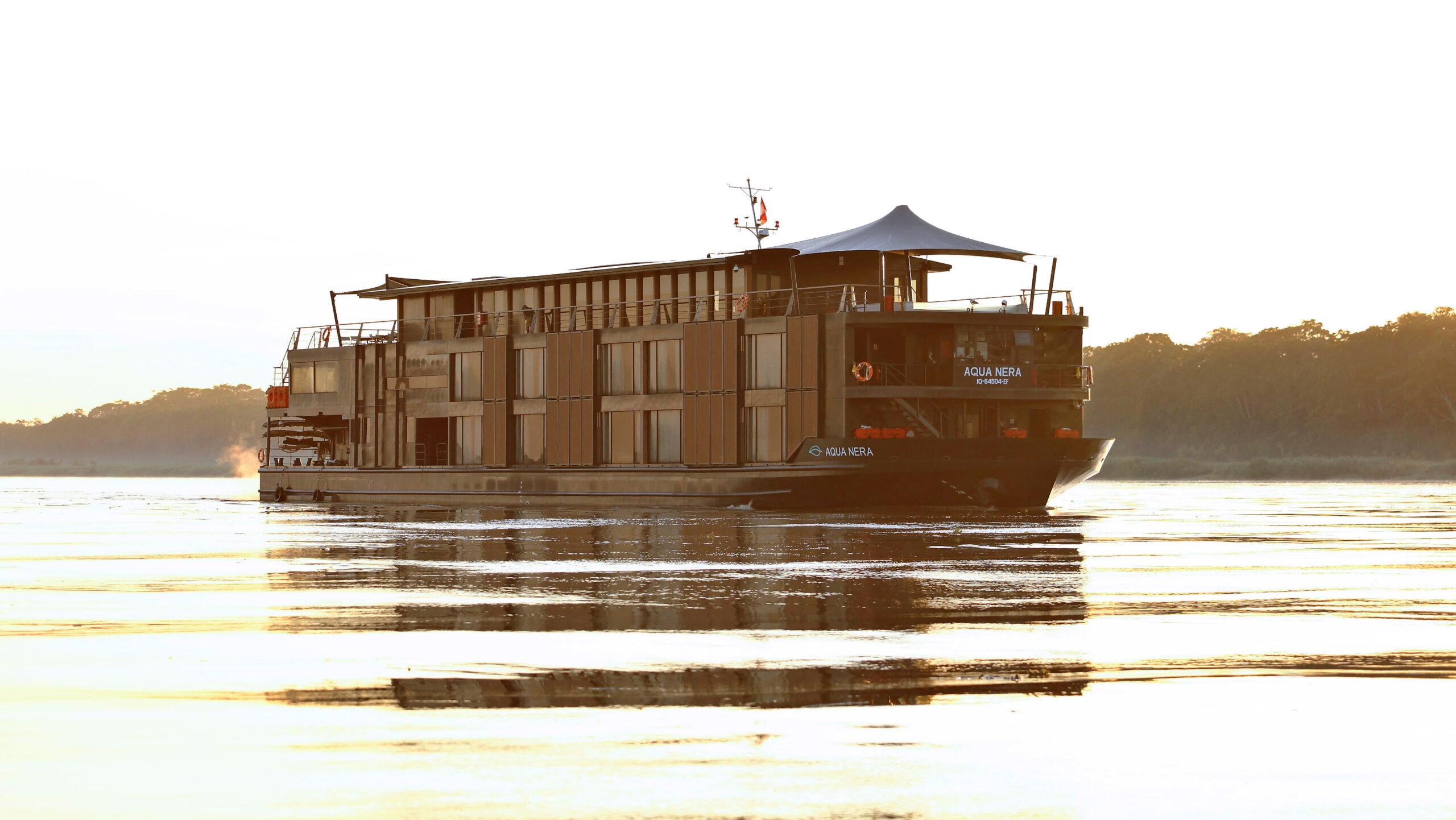 Aqua Nera riverboat cruise on the Peruvian Amazon