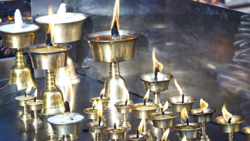 butter-lamps-nepal