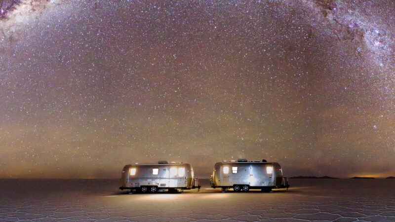 salar-de-uyuni-airstream-campers
