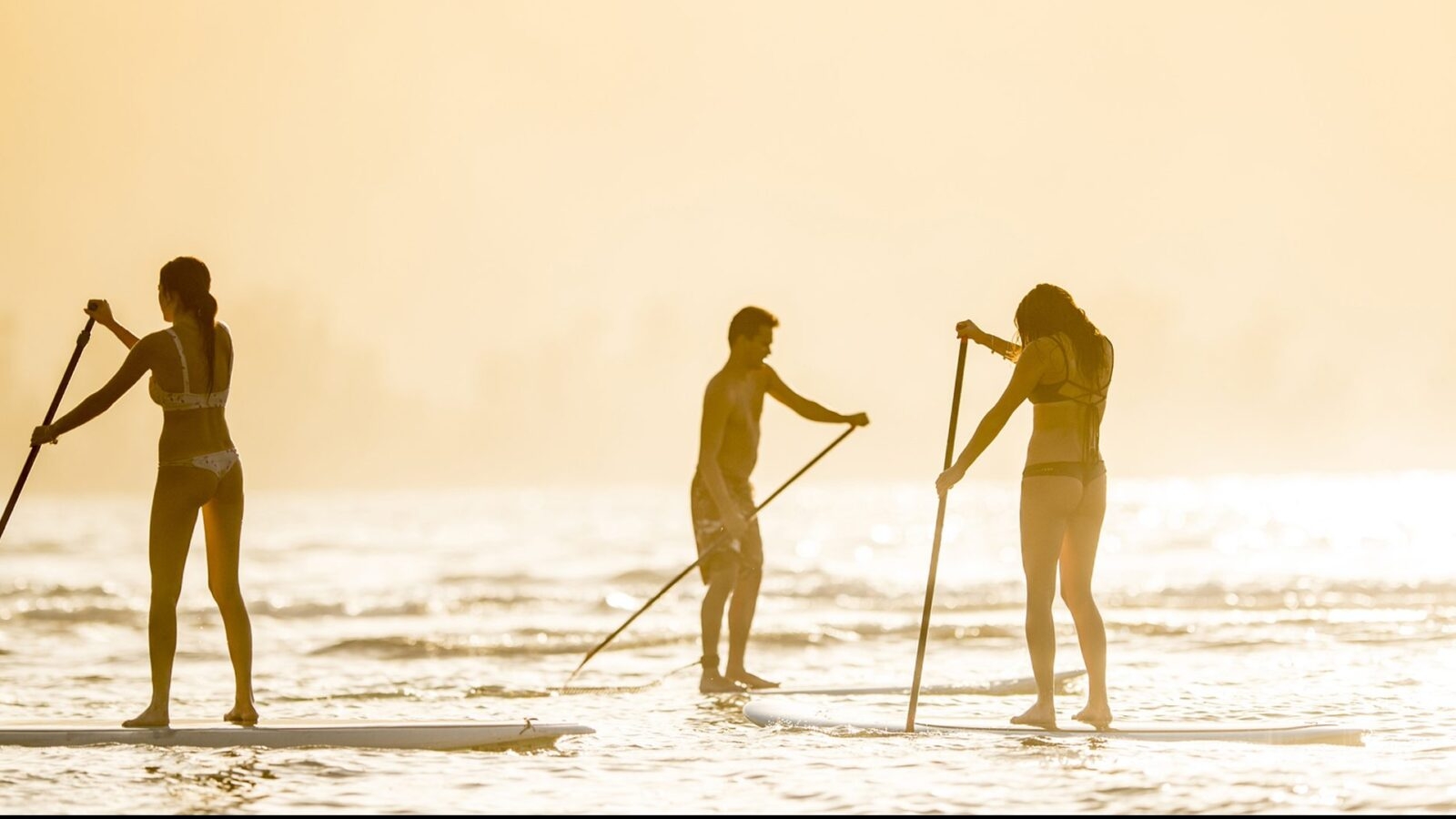 fiji-paddleboarding