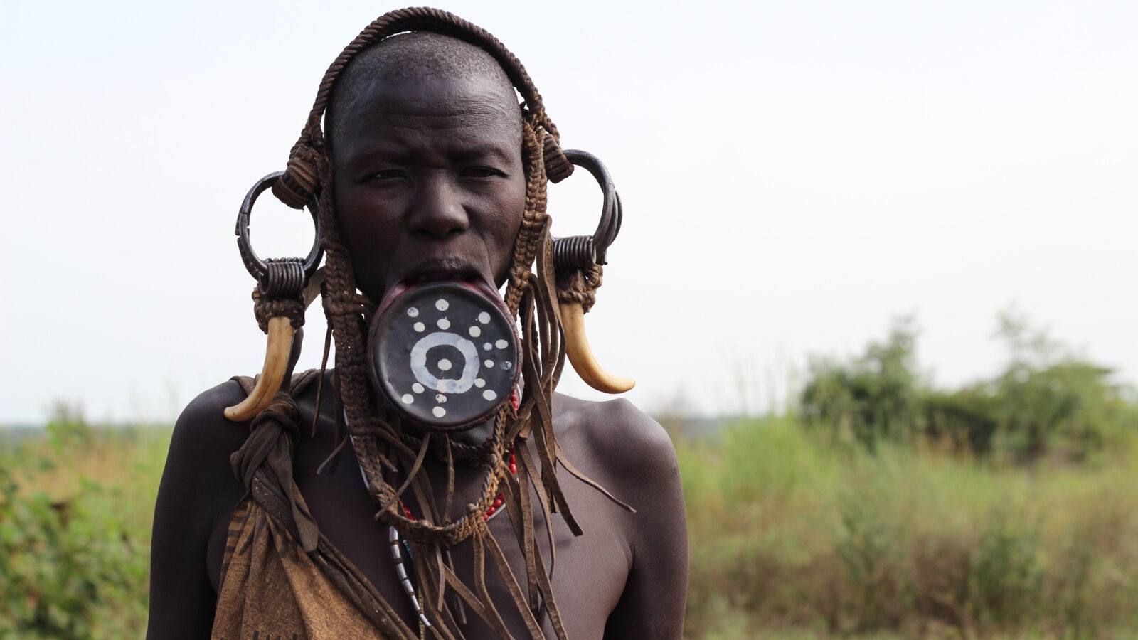 omo-valley-lip-plate