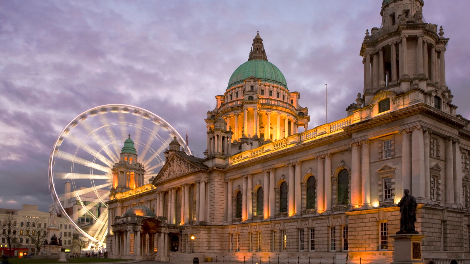 city-hall-belfast-eye