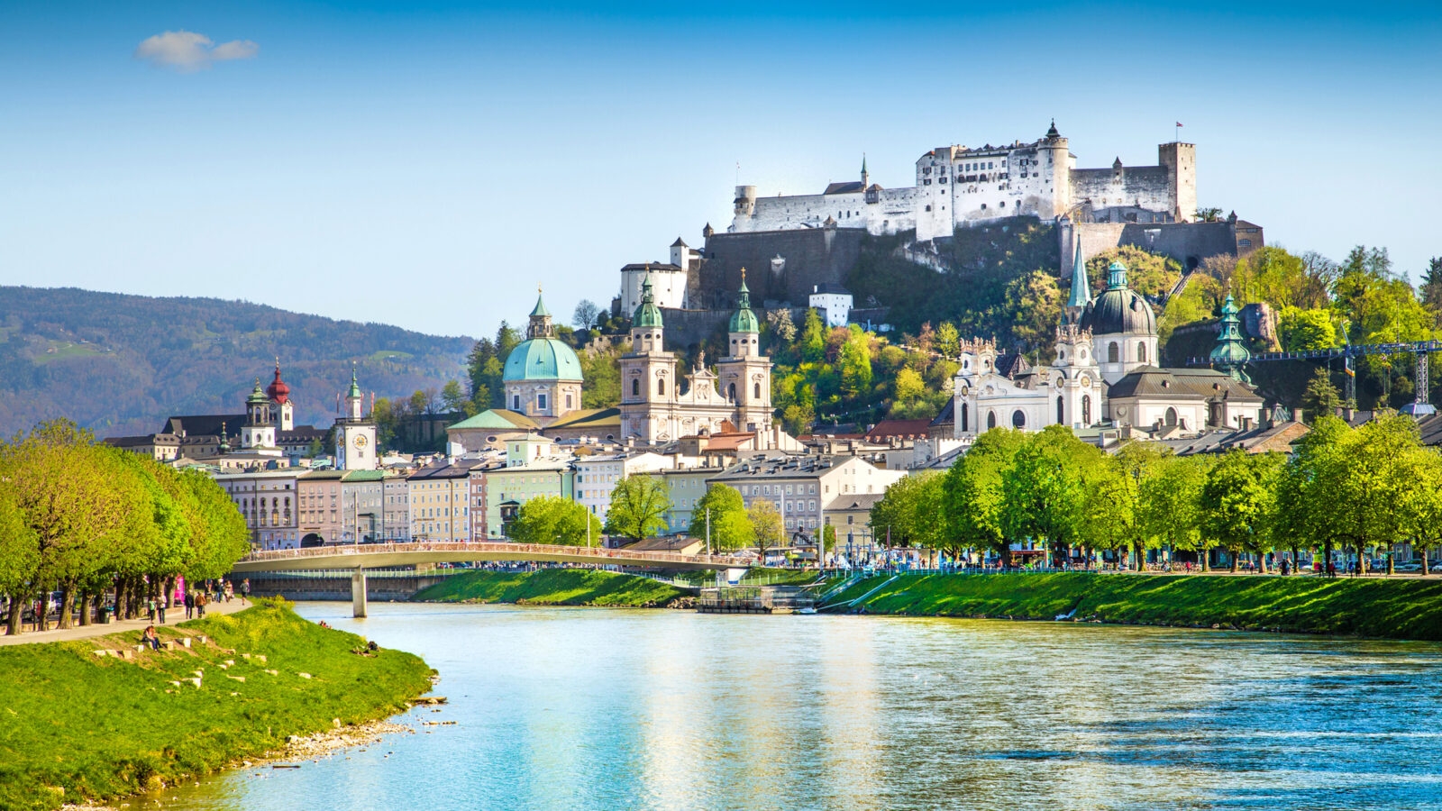 salzburg-skyline-festung-hohensalzburg-austria
