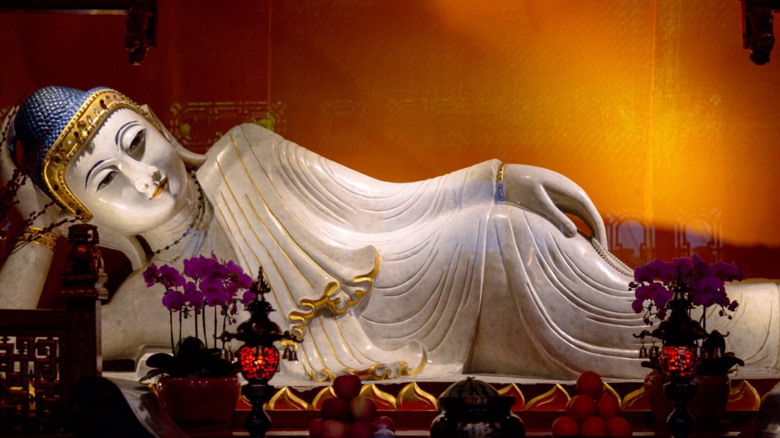 reclining-buddha-jade-buddha-temple-shanghai