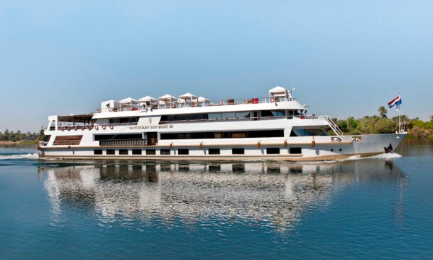 Sanctuary Sun Boat III