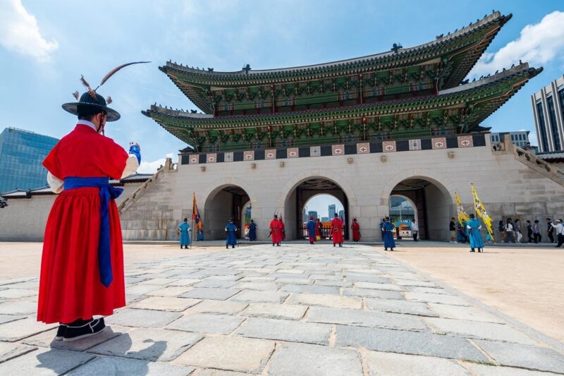 Changing guards, Gyeongbokgung Palace South Korea