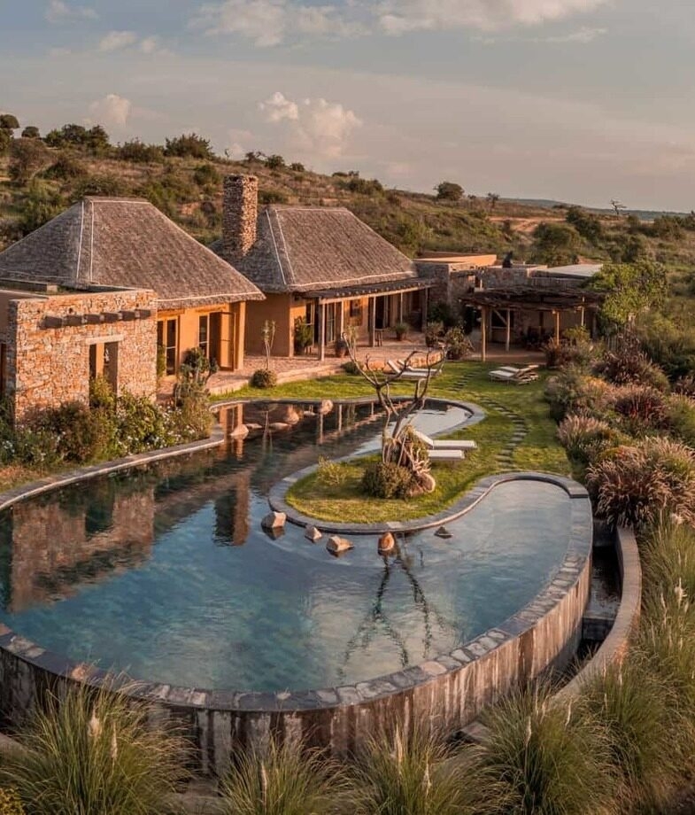 Relax in a beautifully designed room at Governors’ Mugie, and unwind by the pool with sweeping Laikipia views at Lengishu.