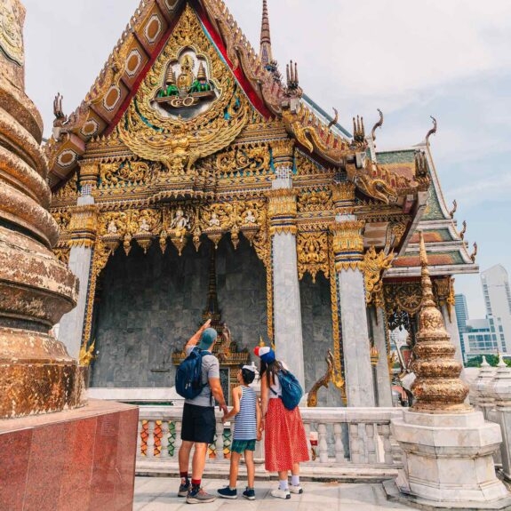 The Ultimate Guide to a Family Vacation in Thailand thumbnail
