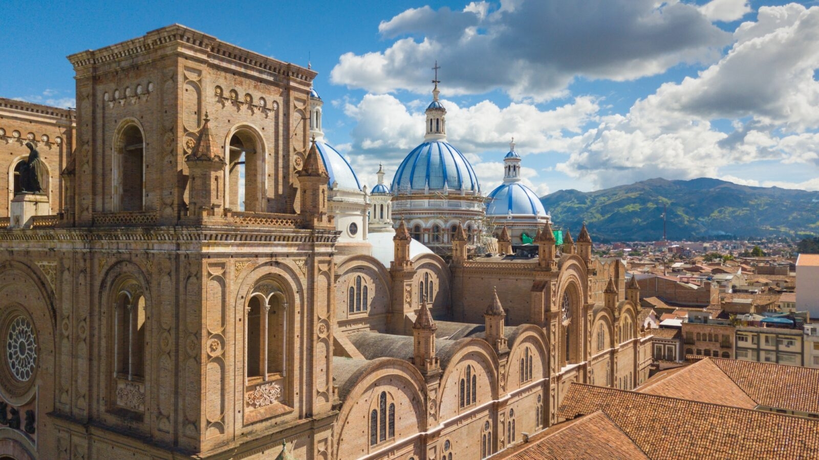 cuenca cathedral ecuador